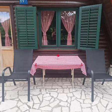 Planinska Kuca Brdo Zlobin